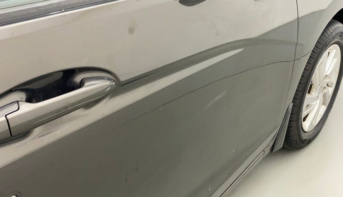 2016 Honda Jazz 1.2L I-VTEC V AT, Petrol, Automatic, 51,949 km, Driver-side door - Paint has faded