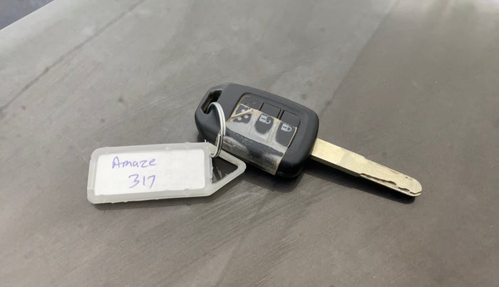 2018 Honda Amaze 1.2L I-VTEC S CVT, CNG, Automatic, 68,638 km, Key Close Up