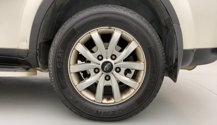 2016 Mahindra XUV500 W10 AT, Diesel, Automatic, 85,039 km, Left Rear Wheel