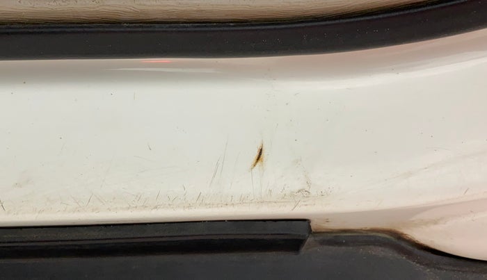 2016 Mahindra XUV500 W10 AT, Diesel, Automatic, 85,039 km, Left running board - Slight discoloration