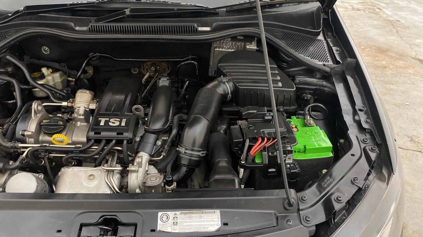 2017 Volkswagen Polo GT TSI AT, Petrol, Automatic, 57,634 km, Engine View - Left