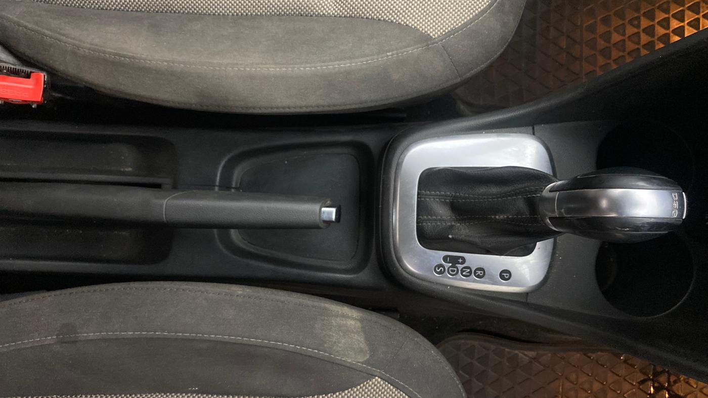 2017 Volkswagen Polo GT TSI AT, Petrol, Automatic, 57,634 km, Gear Lever