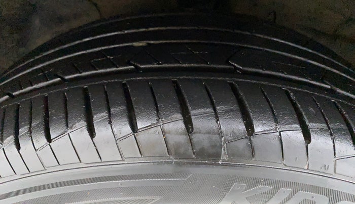 2019 Hyundai Verna 1.6 SX VTVT (O), Petrol, Manual, 16,081 km, Left Front Tyre Tread