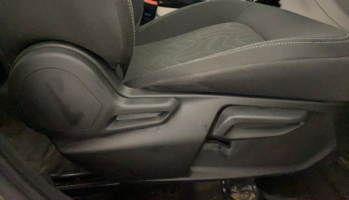 2020 Tata NEXON XZ PLUS PETROL, Petrol, Manual, 64,263 km, Driver Side Adjustment Panel
