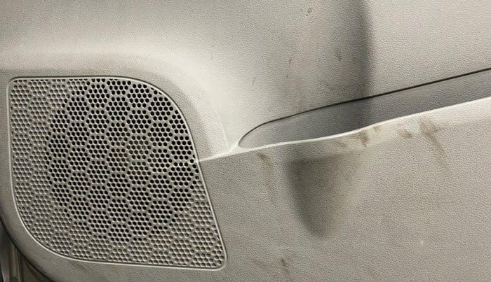 2017 Mahindra Kuv100 K4 PLUS 5 STR, Petrol, Manual, 18,884 km, Speaker