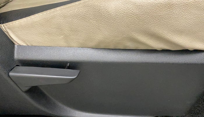 2017 Mahindra Kuv100 K4 PLUS 5 STR, Petrol, Manual, 18,884 km, Driver Side Adjustment Panel