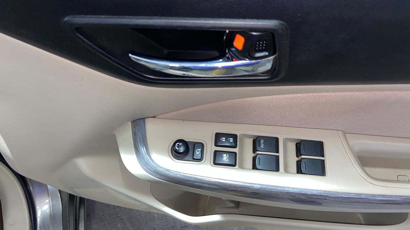 2023 Maruti Dzire ZXI Plus, Petrol, Manual, 18,987 km, Driver Side Door Panels Control