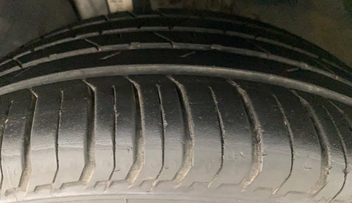 2022 Skoda SLAVIA AMBITION 1.0L TSI AT, Petrol, Automatic, 7,793 km, Left Front Tyre Tread