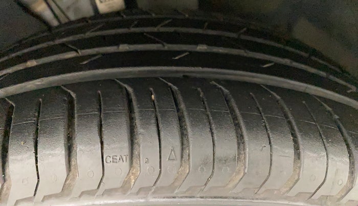 2022 Skoda SLAVIA AMBITION 1.0L TSI AT, Petrol, Automatic, 7,793 km, Right Front Tyre Tread