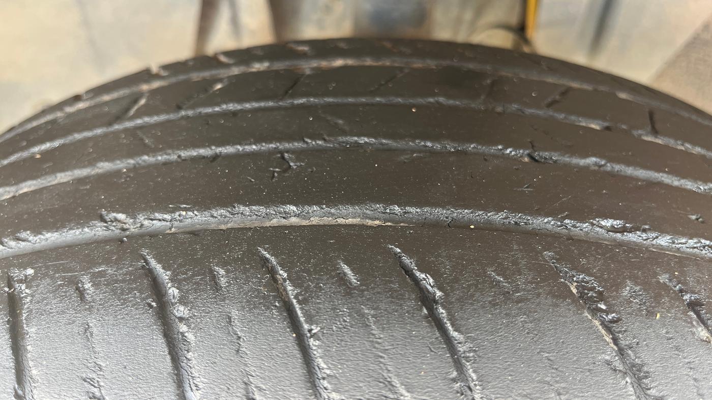 2022 Nissan MAGNITE XV MT, Petrol, Manual, 54,034 km, Left Front Tyre Tread