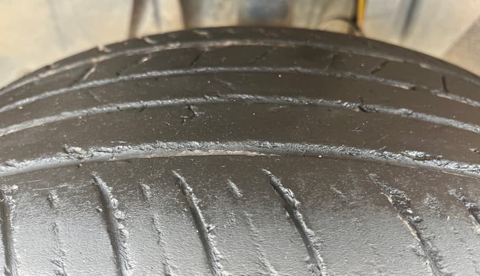 2022 Nissan MAGNITE XV MT, Petrol, Manual, 54,034 km, Left Front Tyre Tread