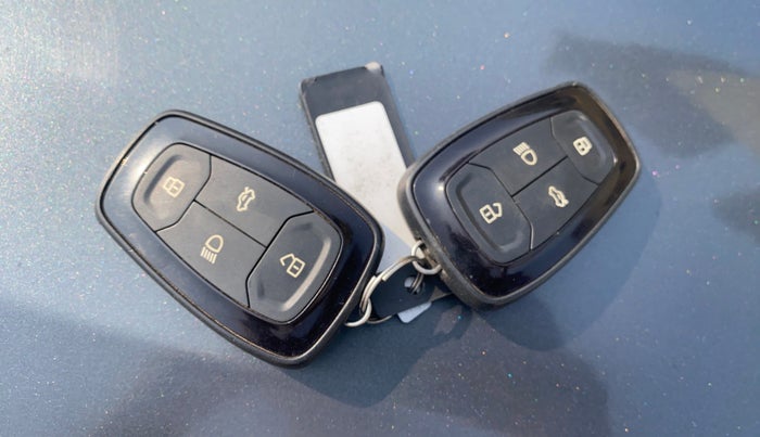 2021 Tata NEXON XZ PLUS (O) PETROL, Petrol, Manual, 87,615 km, Key Close Up