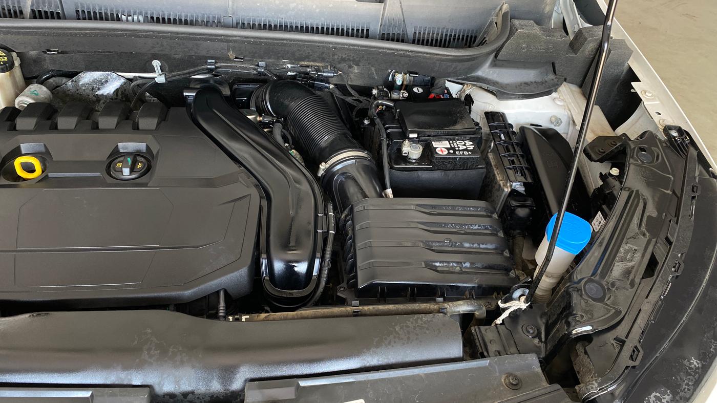 2024 Skoda KUSHAQ STYLE 1.5L TSI MT, Petrol, Manual, 17,357 km, Engine View - Left