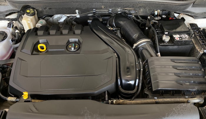 2024 Skoda KUSHAQ STYLE 1.5L TSI MT, Petrol, Manual, 17,357 km, Engine View