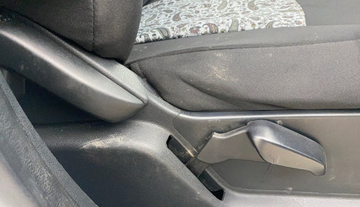 2019 Ford Ecosport TREND+ 1.5L DIESEL, Diesel, Manual, 89,167 km, Driver Side Adjustment Panel