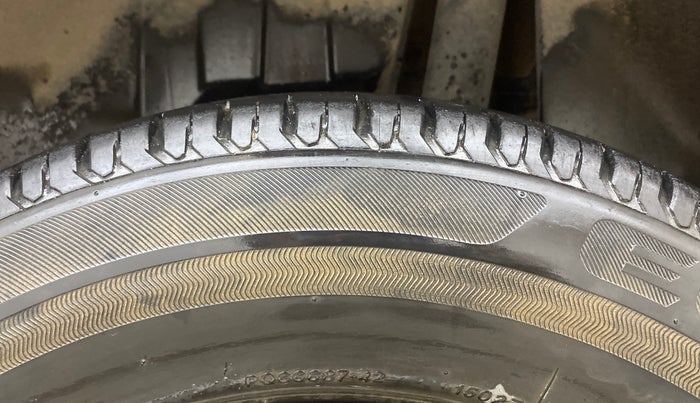 2020 Maruti Swift VXI, Petrol, Manual, 68,881 km, Left Rear Tyre Tread