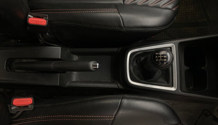 2020 Maruti Swift VXI, Petrol, Manual, 68,881 km, Gear Lever