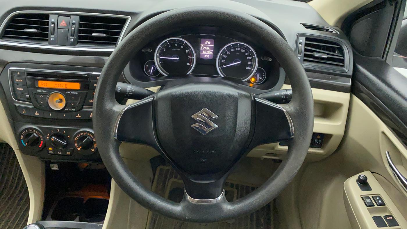 2016 Maruti Ciaz VXI, Petrol, Manual, 66,862 km, Steering Wheel Close Up