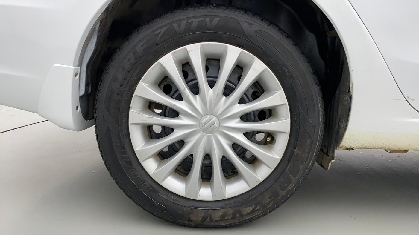 2016 Maruti Ciaz VXI, Petrol, Manual, 66,862 km, Right Rear Wheel