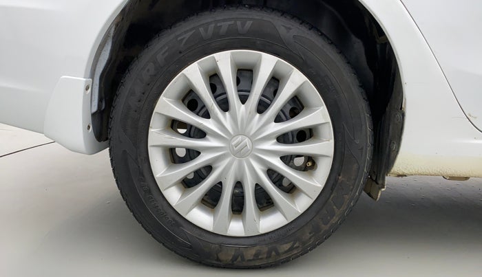 2016 Maruti Ciaz VXI, Petrol, Manual, 66,862 km, Right Rear Wheel