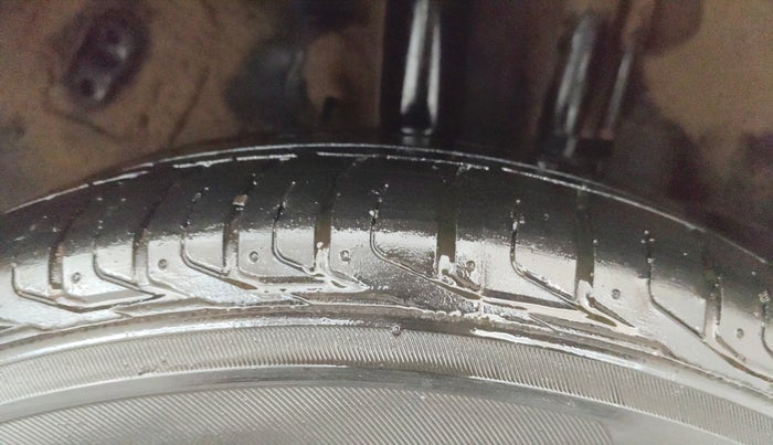 2022 Tata NEXON XZA PLUS SUNROOF DUAL TONE PETROL, Petrol, Automatic, 43,080 km, Left Rear Tyre Tread