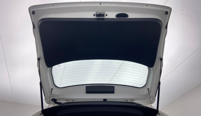 2016 Hyundai Creta 1.6 CRDI SX PLUS AUTO, Diesel, Automatic, 1,10,283 km, Boot Door Open