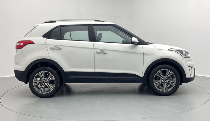 2016 Hyundai Creta 1.6 CRDI SX PLUS AUTO, Diesel, Automatic, 1,10,283 km, Right Side