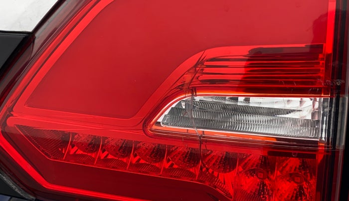 2018 Tata Hexa Varicor 400 XMA, Diesel, Automatic, 77,208 km, Right tail light - Minor damage