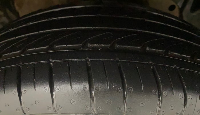 2014 Ford Ecosport TREND 1.5L PETROL, Petrol, Manual, 64,664 km, Right Front Tyre Tread