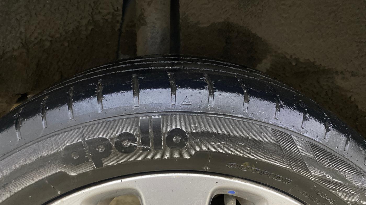2017 Maruti Baleno ZETA CVT PETROL 1.2, Petrol, Automatic, 94,060 km, Right Rear Tyre Tread