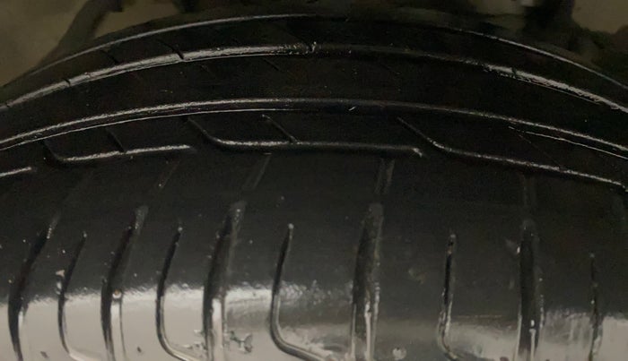 2024 Tata NEXON CREATIVE+ DCA 1.2 PETROL, Petrol, Automatic, 30,907 km, Right Front Tyre Tread