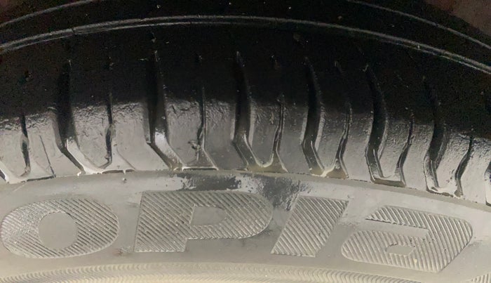 2013 Hyundai i10 SPORTZ 1.2 AT, Petrol, Automatic, 82,535 km, Left Rear Tyre Tread