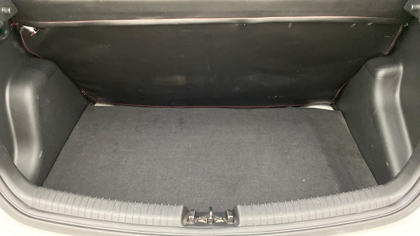 2015 Hyundai Grand i10 ASTA 1.1 (O) CRDI, Diesel, Manual, 48,610 km, Boot Inside