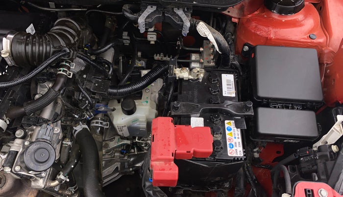 2024 Maruti Swift ZXI PLUS AMT DUAL TONE, Petrol, Automatic, 5,119 km, Engine View - Left