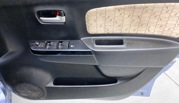 2018 Maruti Wagon R 1.0 VXI, Petrol, Manual, 83,070 km, Driver Side Door Panels Control