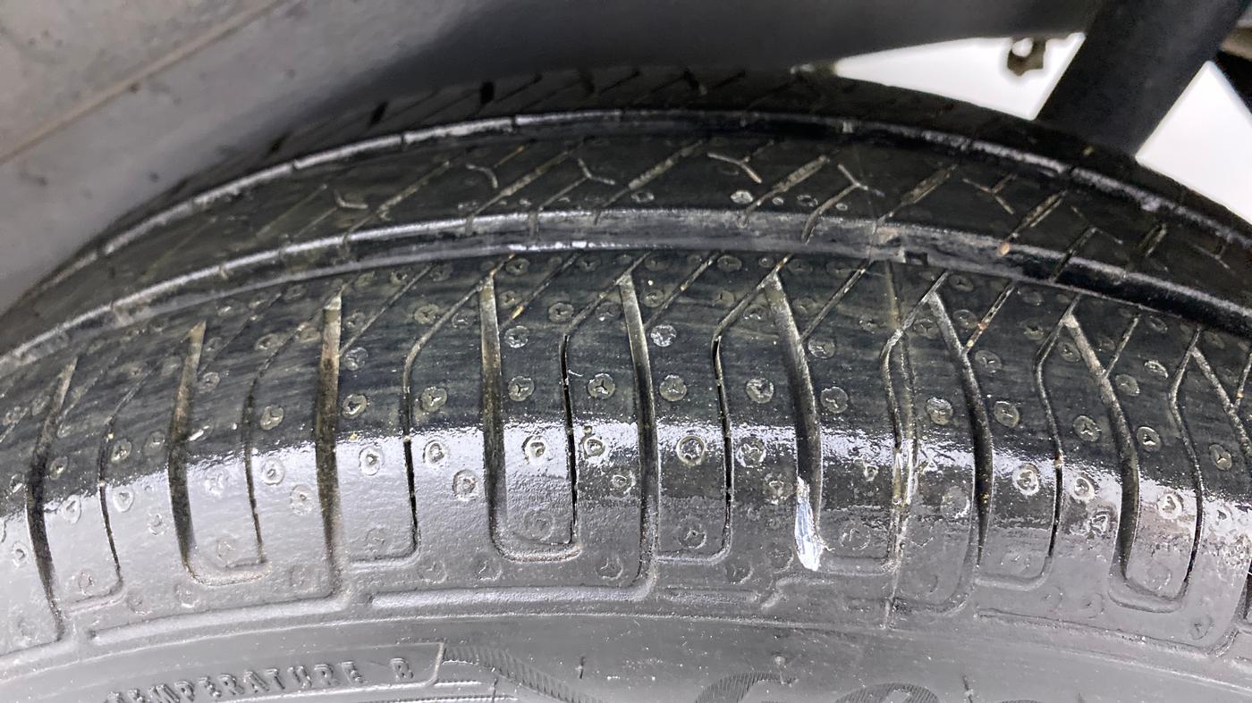 2018 Maruti Wagon R 1.0 VXI, Petrol, Manual, 83,070 km, Left Rear Tyre Tread