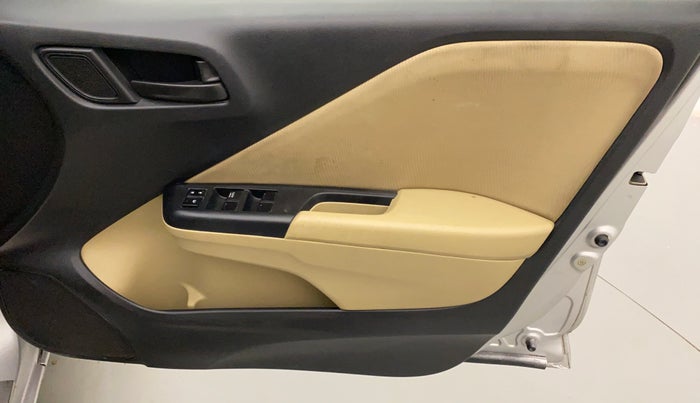 2015 Honda City 1.5L I-VTEC SV, Petrol, Manual, 23,658 km, Driver Side Door Panels Control