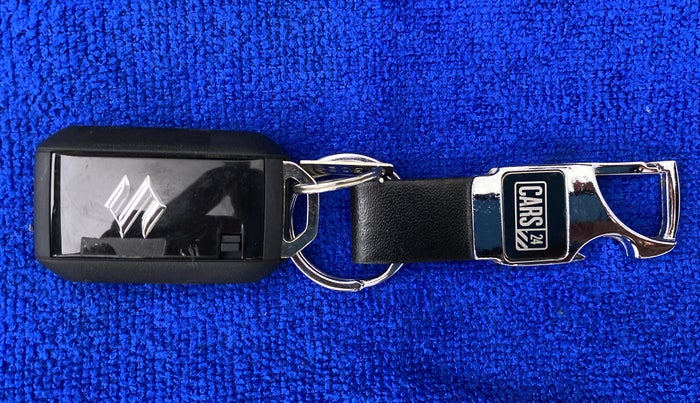 2021 Maruti Baleno ZETA PETROL 1.2, Petrol, Manual, 14,408 km, Key Close Up