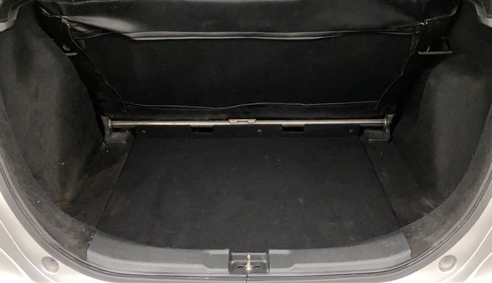 2015 Honda Jazz 1.2 E MT, Petrol, Manual, 35,244 km, Boot Inside