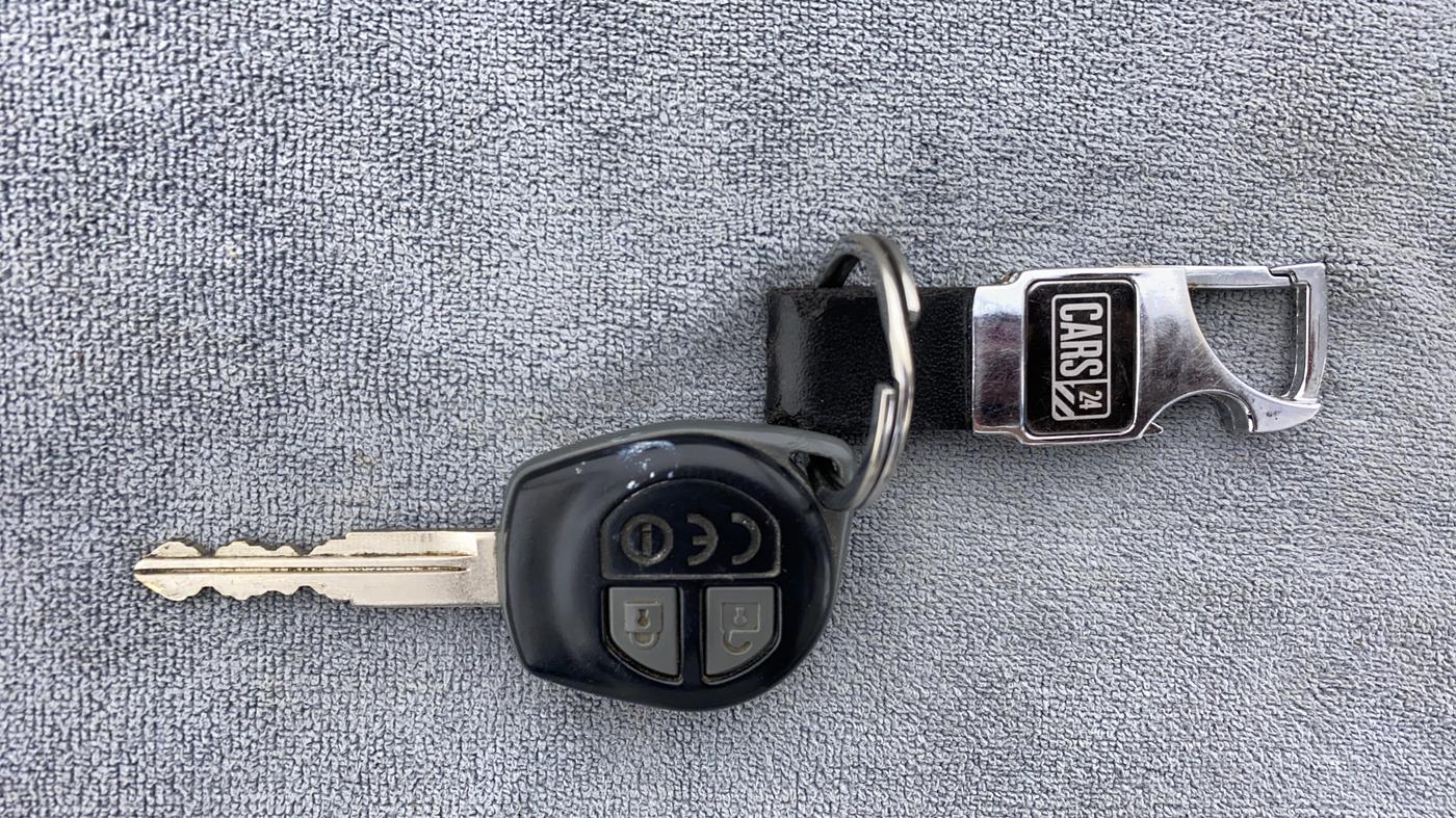 2015 Maruti Ciaz VXI PLUS, Petrol, Manual, 76,262 km, Key Close Up