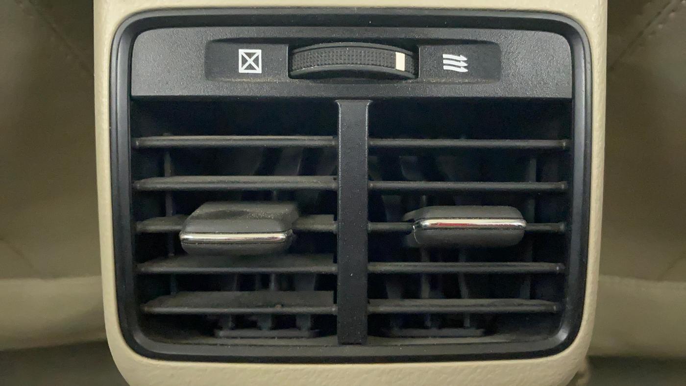 2015 Maruti Ciaz VXI PLUS, Petrol, Manual, 76,262 km, Rear AC Vents