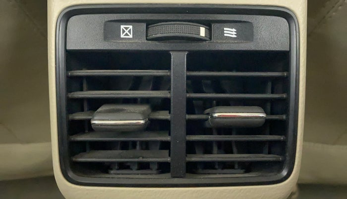 2015 Maruti Ciaz VXI PLUS, Petrol, Manual, 76,262 km, Rear AC Vents