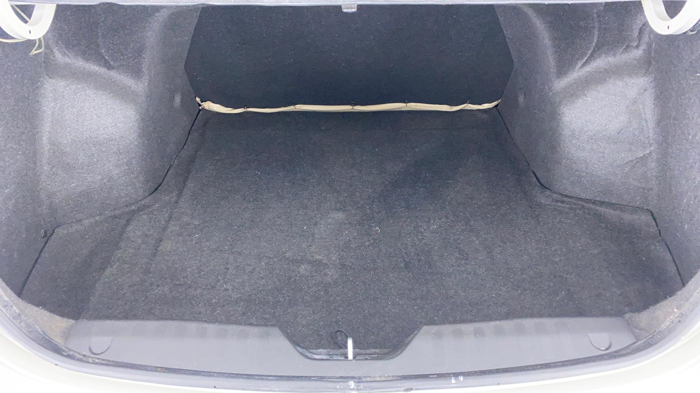 2015 Maruti Ciaz VXI PLUS, Petrol, Manual, 76,262 km, Boot Inside