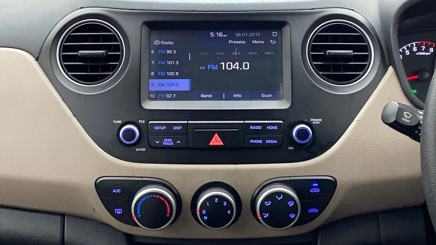 2017 Hyundai Grand i10 1.2 KAPPA SPORTZ (O), Petrol, Manual, 12,246 km, Air Conditioner