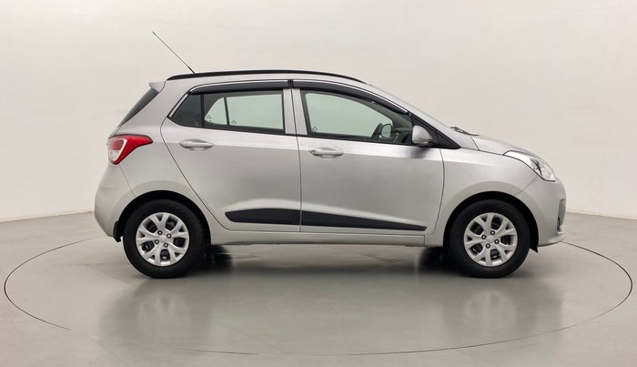 2017 Hyundai Grand i10 1.2 KAPPA SPORTZ (O), Petrol, Manual, 12,246 km, Right Side View