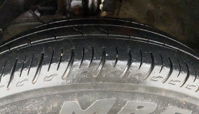 2019 Maruti Baleno DELTA PETROL 1.2, Petrol, Manual, 36,899 km, Left Front Tyre Tread