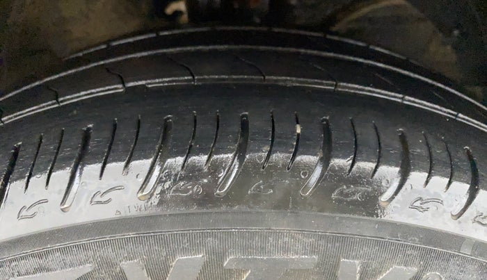 2019 Maruti Baleno DELTA PETROL 1.2, Petrol, Manual, 36,899 km, Right Front Tyre Tread