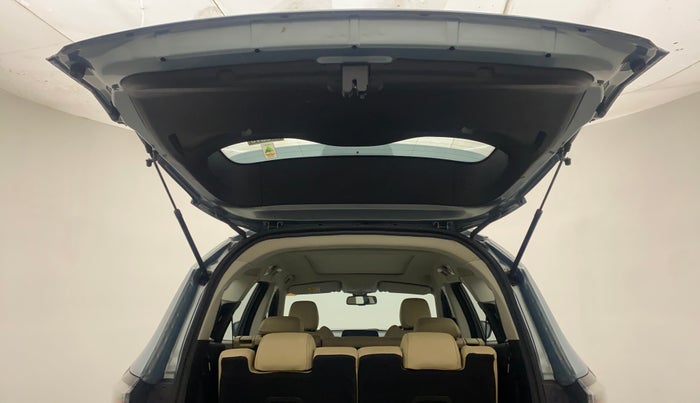 2022 Tata Safari XZA PLUS ADVENTURE, Diesel, Automatic, 42,408 km, Boot Door Open