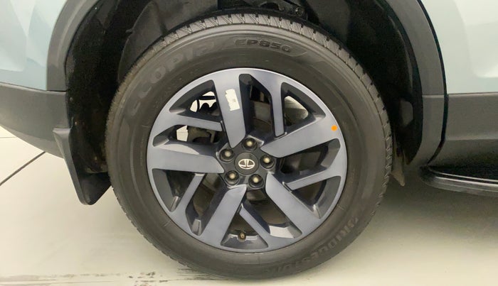2022 Tata Safari XZA PLUS ADVENTURE, Diesel, Automatic, 42,408 km, Right Rear Wheel
