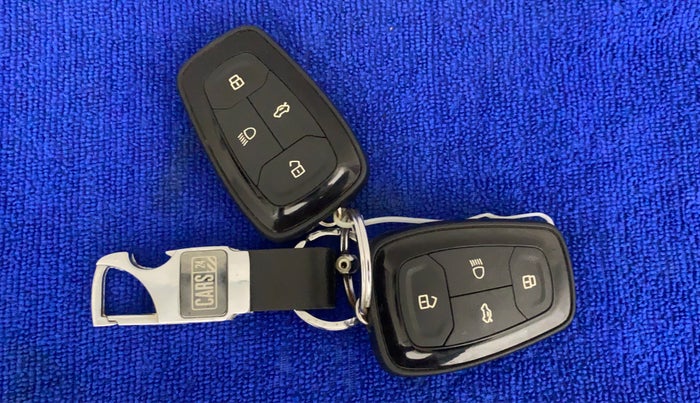 2022 Tata Safari XZA PLUS ADVENTURE, Diesel, Automatic, 42,408 km, Key Close Up